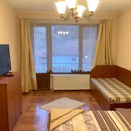 Приключение В Триградアパートメント エクステリア 写真